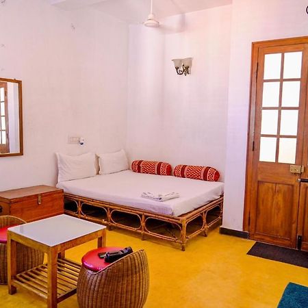 French Rivera Guest House Ποντισερί Εξωτερικό φωτογραφία